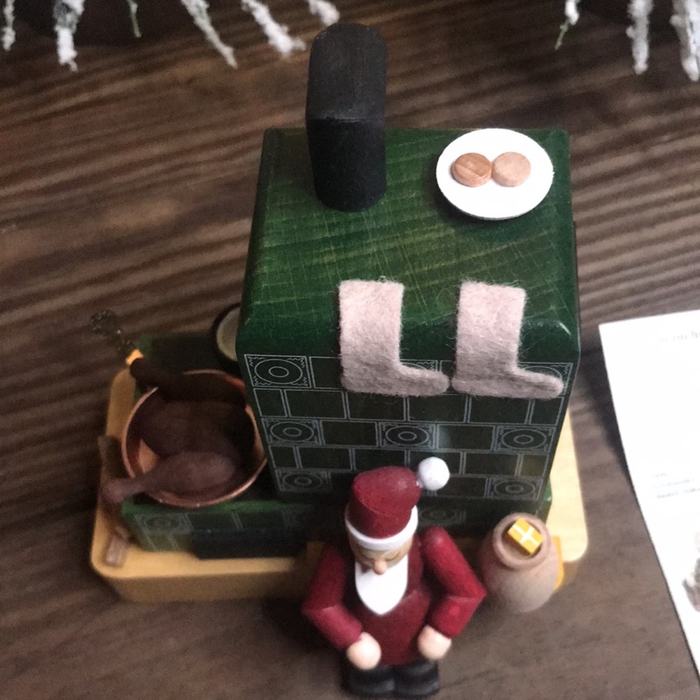 Williams Sonoma Richard Glaesser Smoke Stove with Santa Claus Incense Burner - Picture 5 of 17